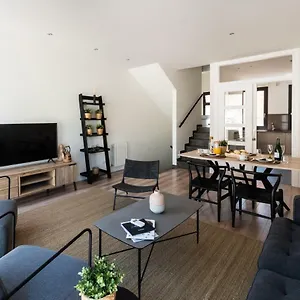 Petit Luxe Tobella Dreta Apartamento
